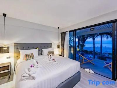 Thai Kamala Beach Front - 90