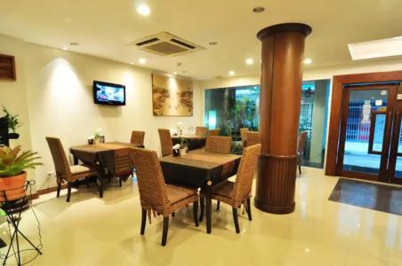 Baan Sukhumvit Soi 18 - 19