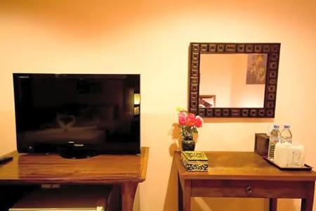 The Sylvana Pai - 65