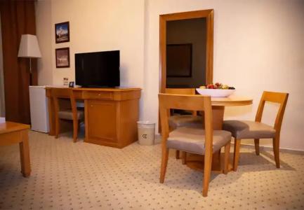 Golden Tulip Apartments - 129