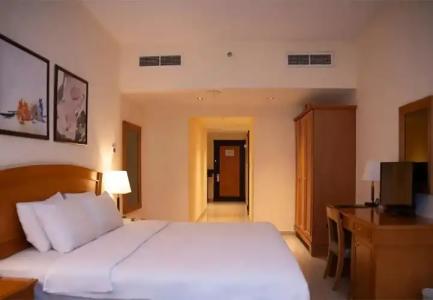 Golden Tulip Apartments - 138