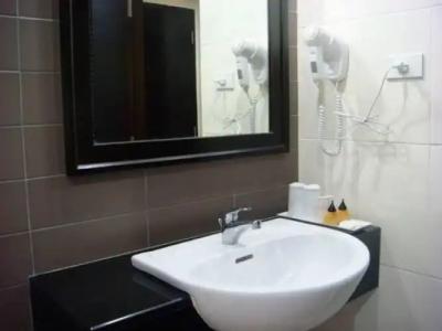 Navarat Heritage - 120