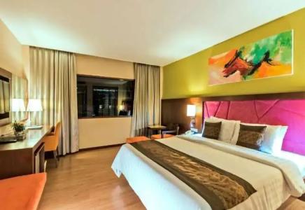 Navarat Heritage - 102