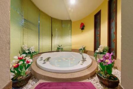 Vdara Pool Resort Spa Chiang Mai - 7
