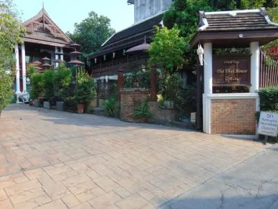 Pha Thai House - 0