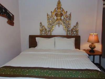 Pha Thai House - 4