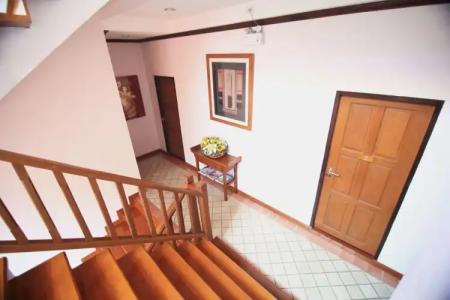 Pha Thai House - 8