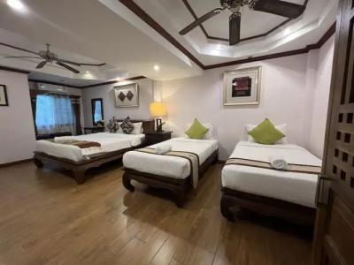 Pha Thai House - 106