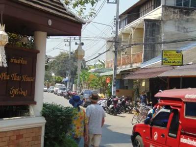 Pha Thai House - 13