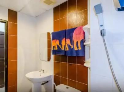 Baan Yuyen Karon Guesthouse - 108