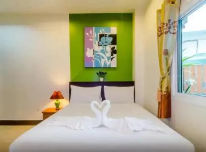 Baan Yuyen Karon Guesthouse - 95