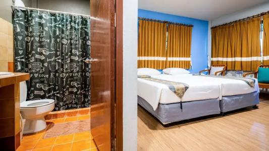 Baan Klang Aow Beach Resort