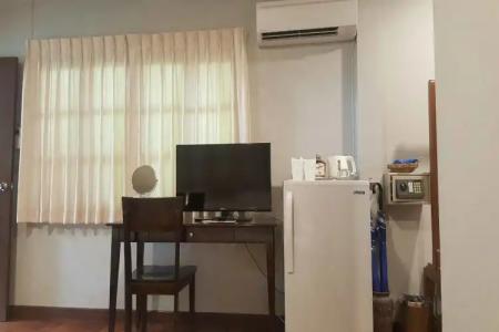 Baan Klang Aow Beach Resort - 1