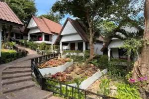 Tok Little Hut, Samet Island