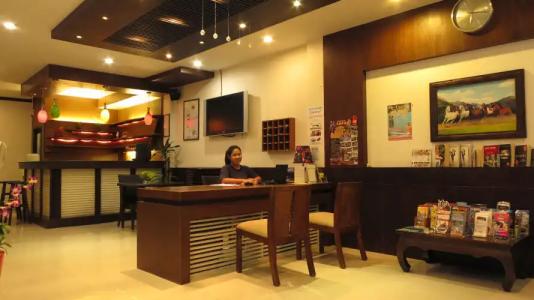 Queen Boutique - 15