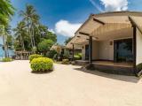Deluxe Bungalow beachfront
