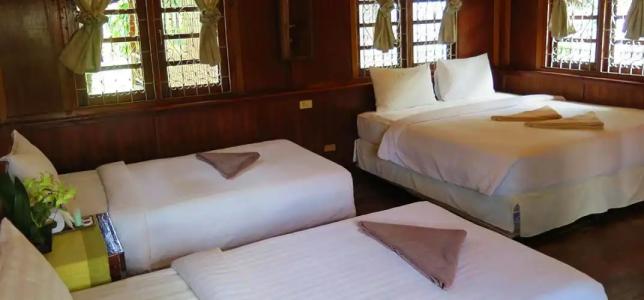 V-View Beach Resort - 19