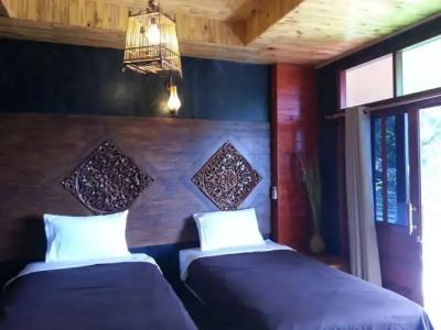 Sea Rock Resort - 30