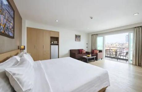 Adelphi Pattaya - SHA Extra Plus - 84