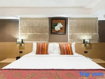 Adelphi Pattaya - SHA Extra Plus - 30