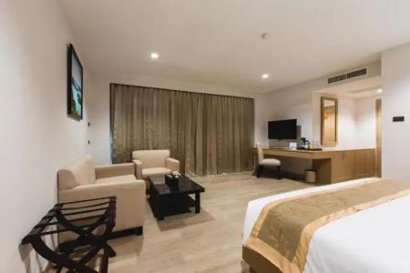 Adelphi Pattaya - SHA Extra Plus - 105