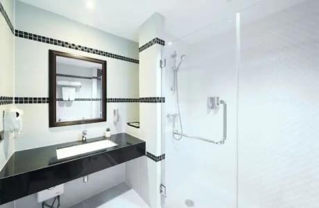 Adelphi Pattaya - SHA Extra Plus - 86