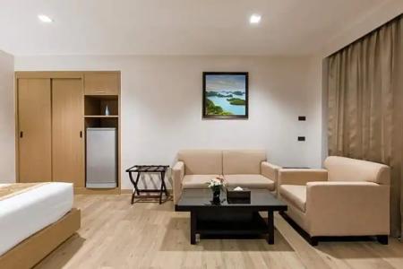 Adelphi Pattaya - SHA Extra Plus - 71