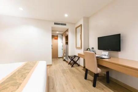 Adelphi Pattaya - SHA Extra Plus - 50