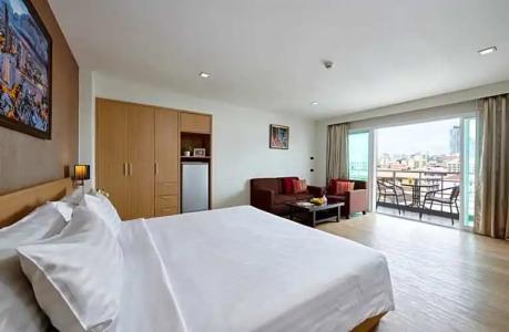 Adelphi Pattaya - SHA Extra Plus - 92