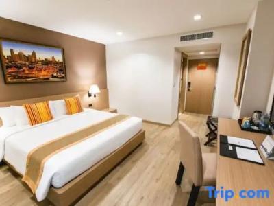 Adelphi Pattaya - SHA Extra Plus - 36