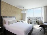Classic room with city view