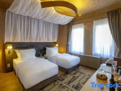 Alfina Cave-Special Category - 40