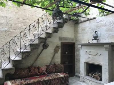 Old Greek House - 16