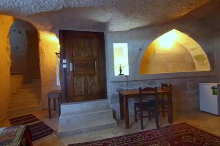 Takaev Cave House - 15