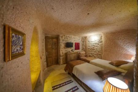 Takaev Cave House - 115