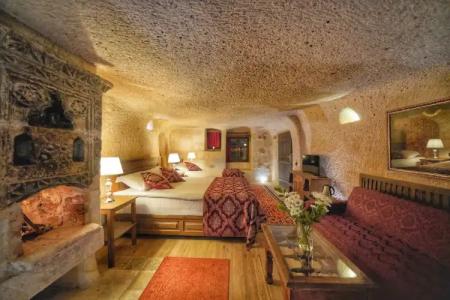 Takaev Cave House - 76