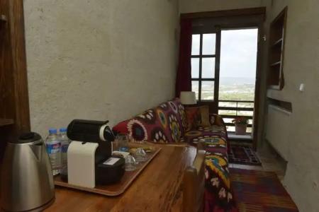 Takaev Cave House - 4