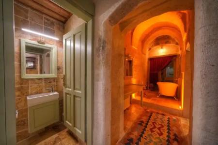 Takaev Cave House - 89