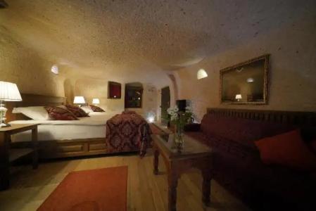 Takaev Cave House - 49