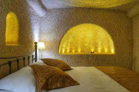 Takaev Cave House - 62