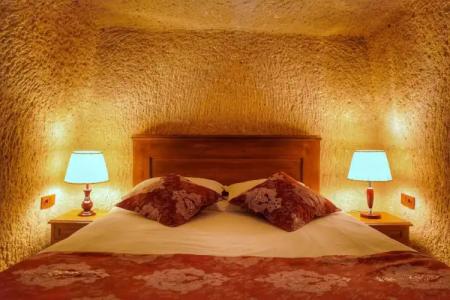 Takaev Cave House - 94