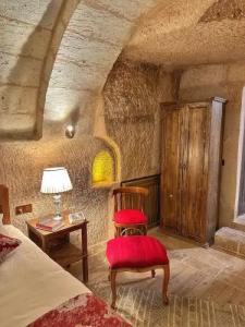 Takaev Cave House - 52