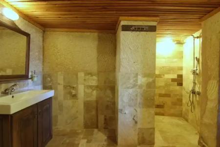 Takaev Cave House - 8