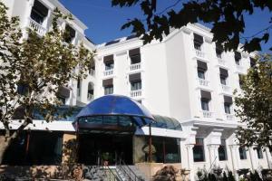 Paradise Island Hotel, Gebze