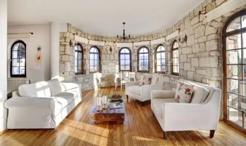 VINIFERA VINEYARDS - 106