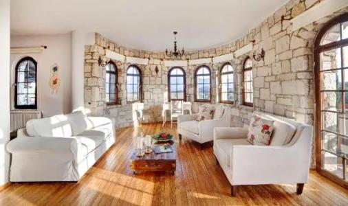 VINIFERA VINEYARDS - 73