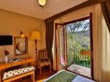 Standard Double room with partial sea view