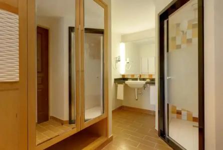 ROBINSON CAMYUVA - Adults only - 127