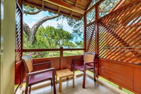 ROBINSON CAMYUVA - Adults only - 129