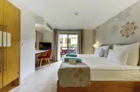 ROBINSON CAMYUVA - Adults only - 131